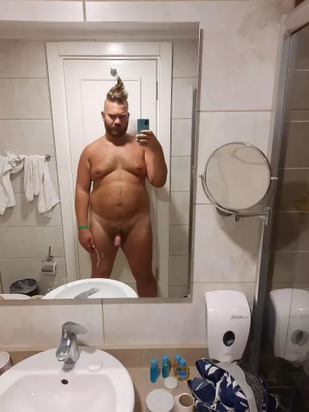 Damn the South and its shiny grill on the sky.