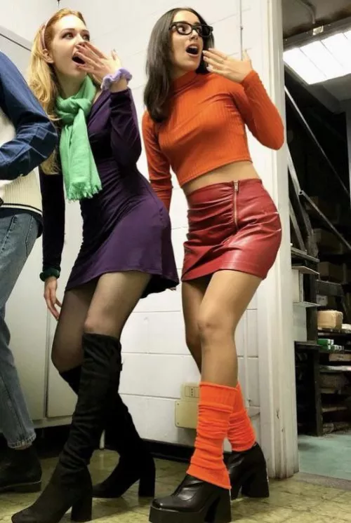 Daphne or Velma? Daphne or Velma?