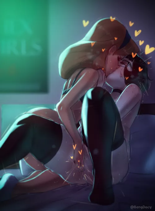 Daphnie making out with Velma (bangdacy) [Scooby Doo]