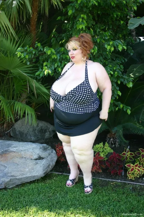 Dawn Perignon looks like she need some sunscreen. Any volunteers?