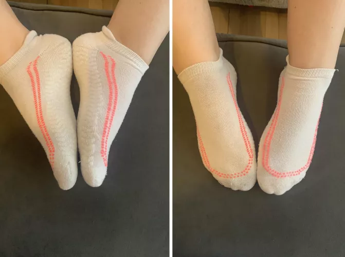 Day 2 of the new year and another pair of ankle socks 😉