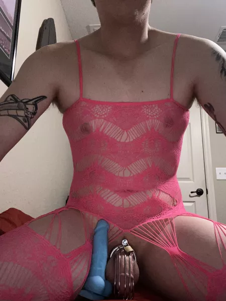 Day 3/31 having some Sunday morning fun, I wish it was a real cock tho ๐๐ Day 3/31 having some Sunday morning fun, I wish it was a real cock tho ๐๐