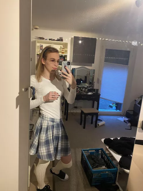 Decided to go for a more innocent, white look today 😇 Decided to go for a more innocent, white look today 😇