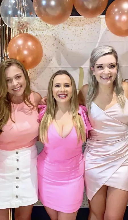 Deep cleavage Deep cleavage