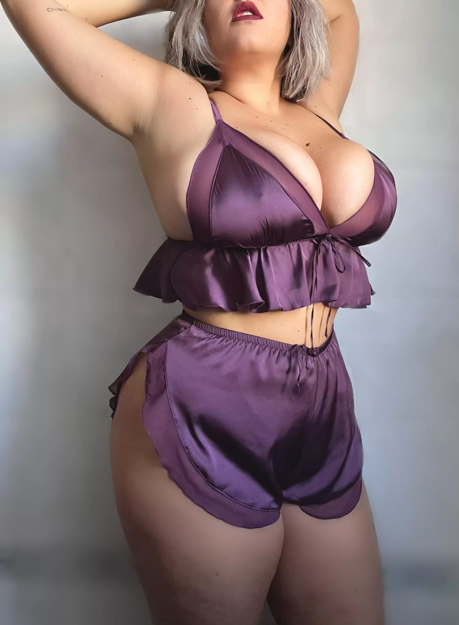 Deep purple🔮 Luna 💋 Deep purple🔮 Luna 💋