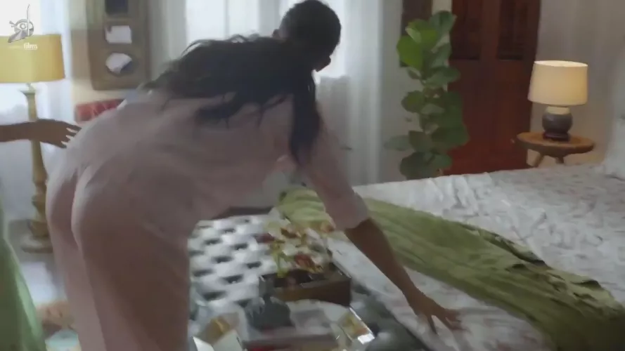 Deepika’s ass in Tv Ad