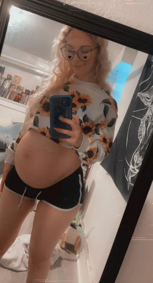 Definitely missing my belly 🥰💗