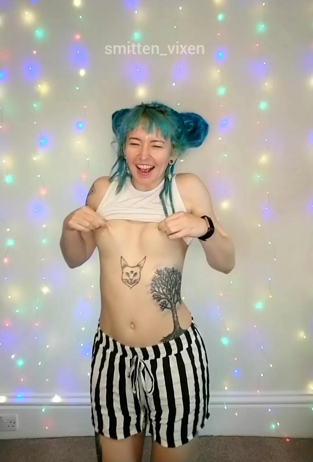 Definitely no bra here Definitely no bra here