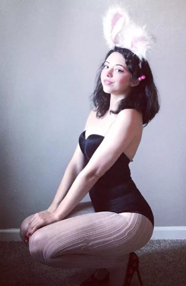 Deidra Lynn (@dee_weeb)