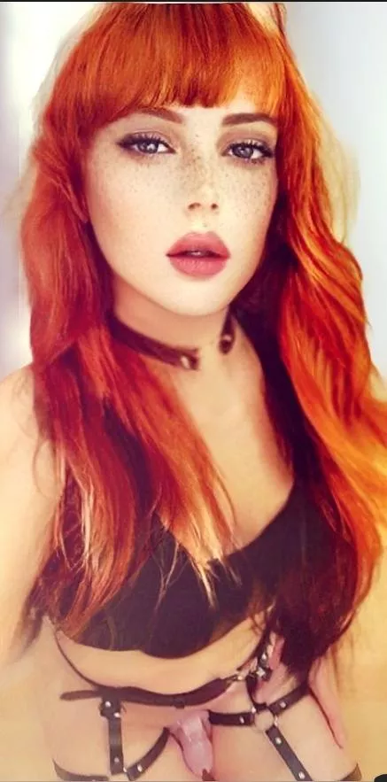 Deleted it before but I like how I look too much. Maybe I should get a plug too...