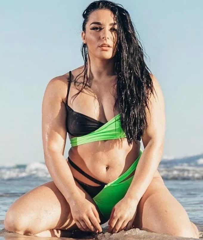 Deonna deserves cum all over those tits Deonna deserves cum all over those tits