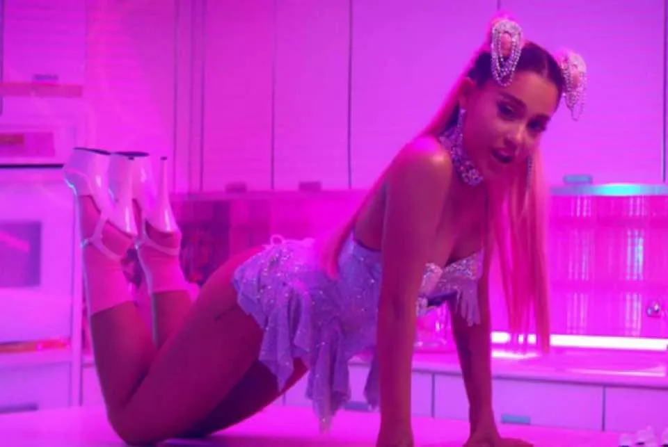 Desperately need to cum for Ariana Grande fast, please RP or give joi Desperately need to cum for Ariana Grande fast, please RP or give joi