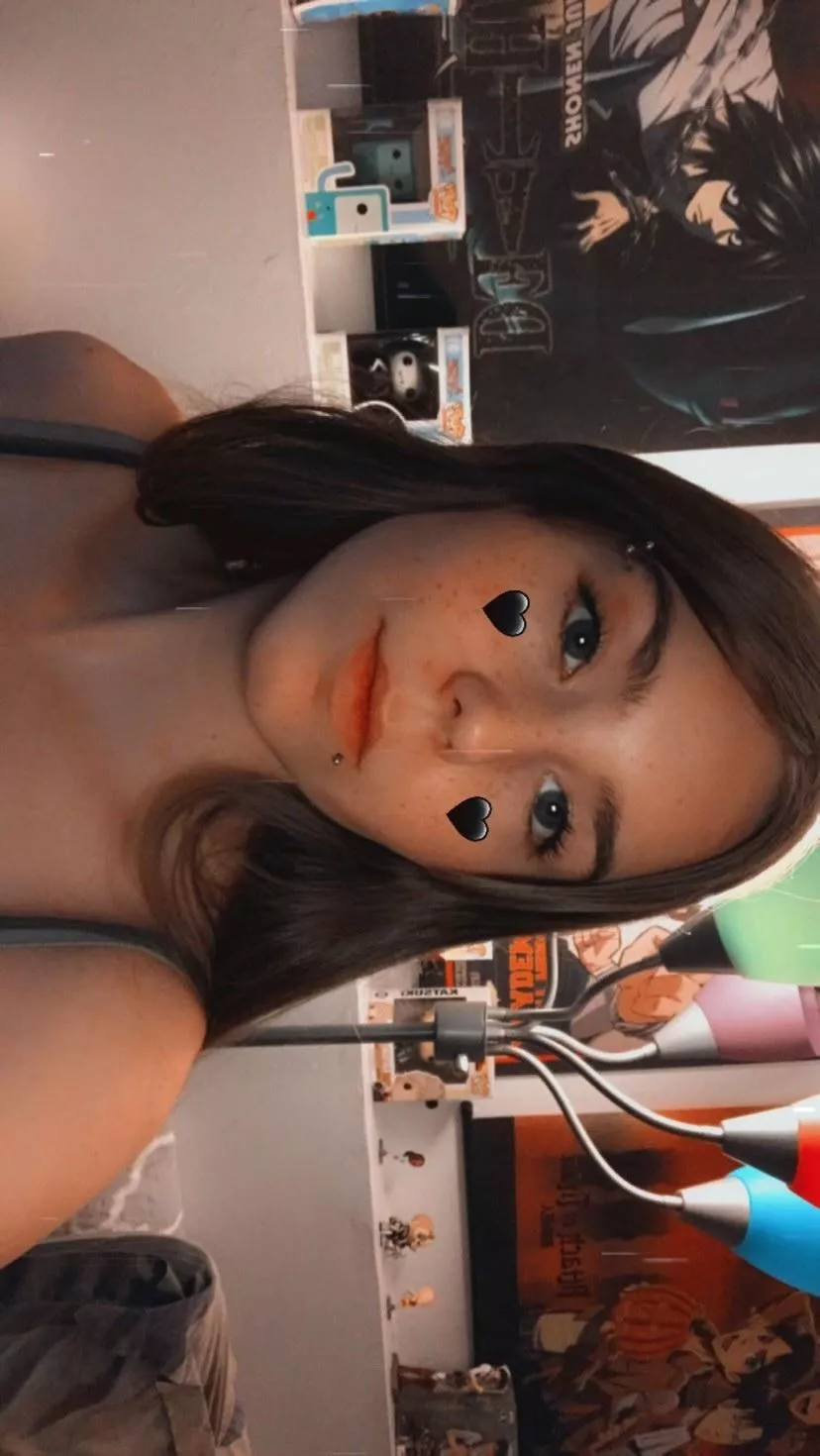 Despite my looks, I'm legal :) Despite my looks, I'm legal :)