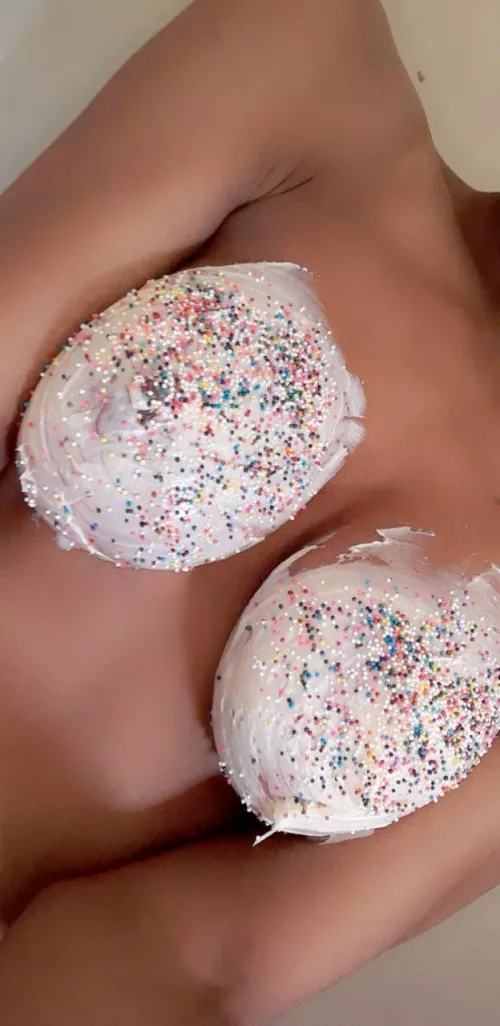 Dessert for breakfast baby π₯΅π¦