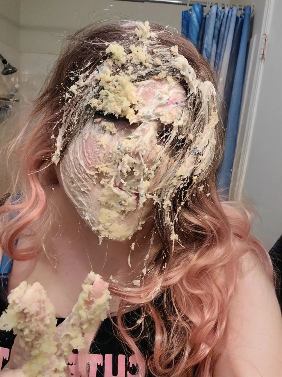 Did a little post-birthday cake smash, probably one of the most fun sessions I've done ?