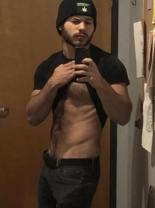 Did I make you stop scrolling? 😏