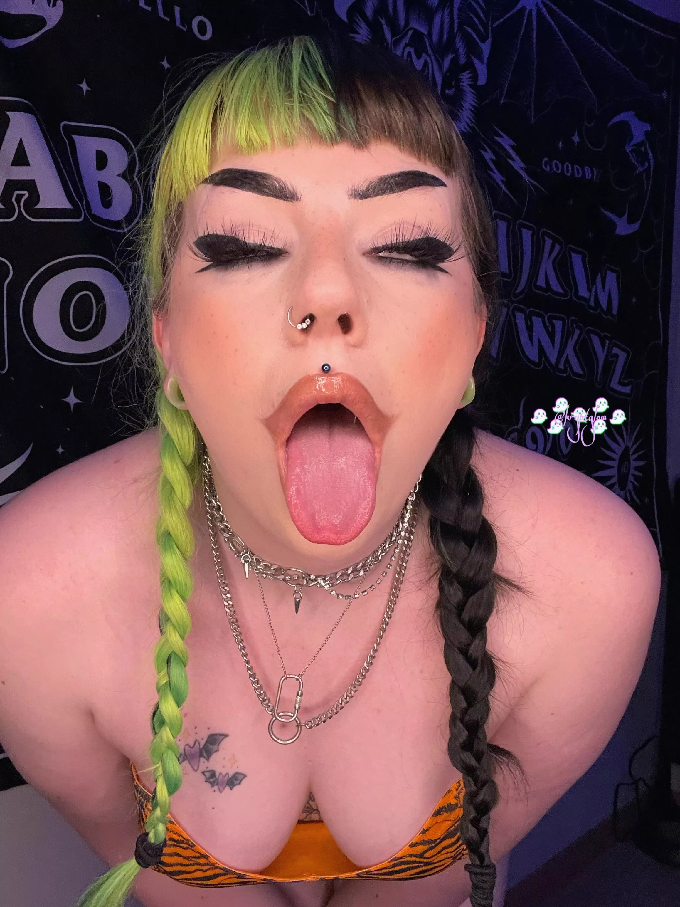 Did my hair distract you from aiming? π itβs ok, I like my makeup messed up too. Did my hair distract you from aiming? π itβs ok, I like my makeup messed up too.