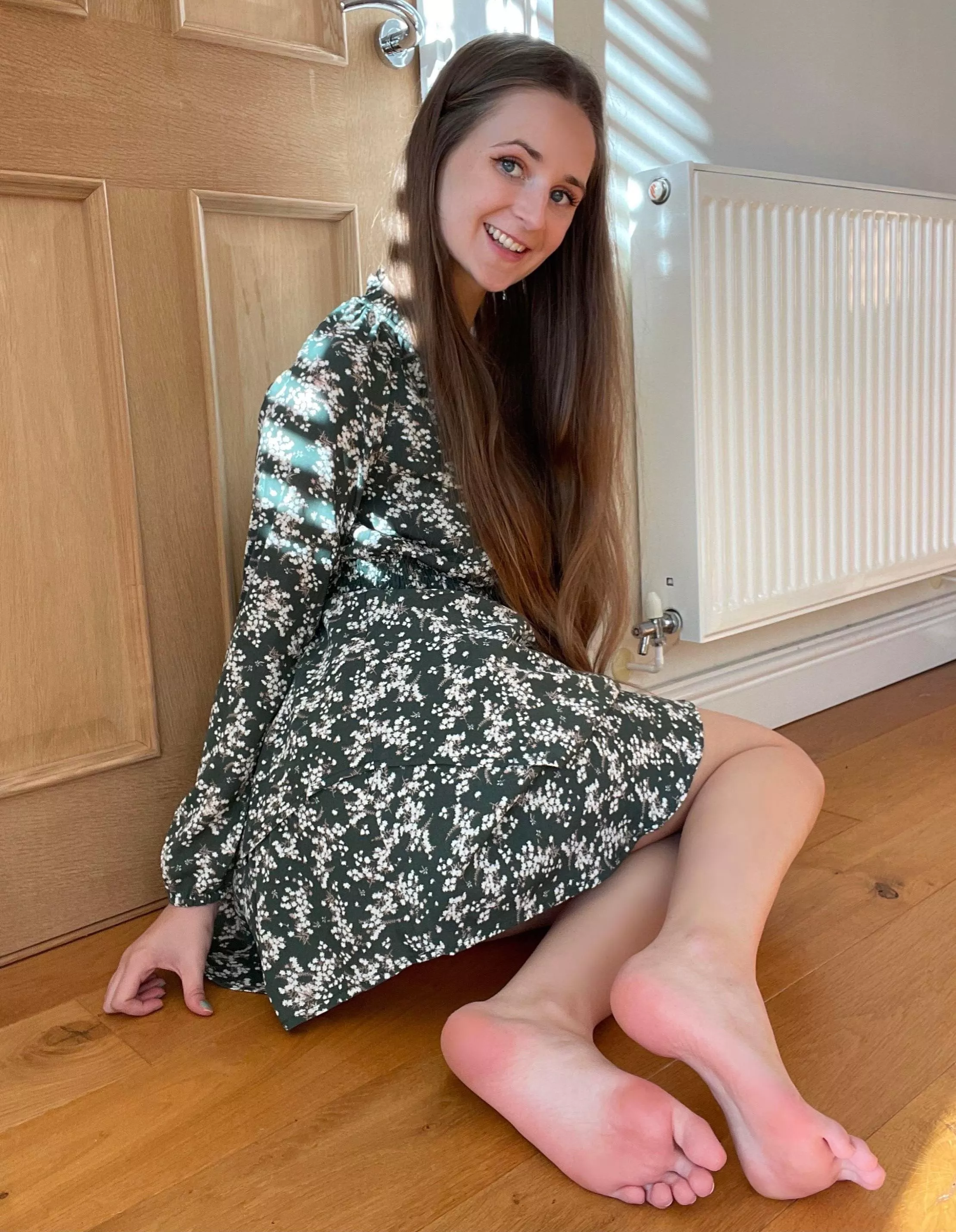 Did my sweet, soft soles catch your eye? I hope they did!🥺❤️ Did my sweet, soft soles catch your eye? I hope they did!🥺❤️