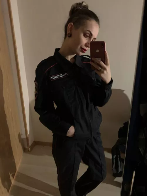 Did you behave yourself? Because if not, that policewoman will catch up with you and suck your throbbing cock... Be careful Did you behave yourself? Because if not, that policewoman will catch up with you and suck your throbbing cock... Be careful