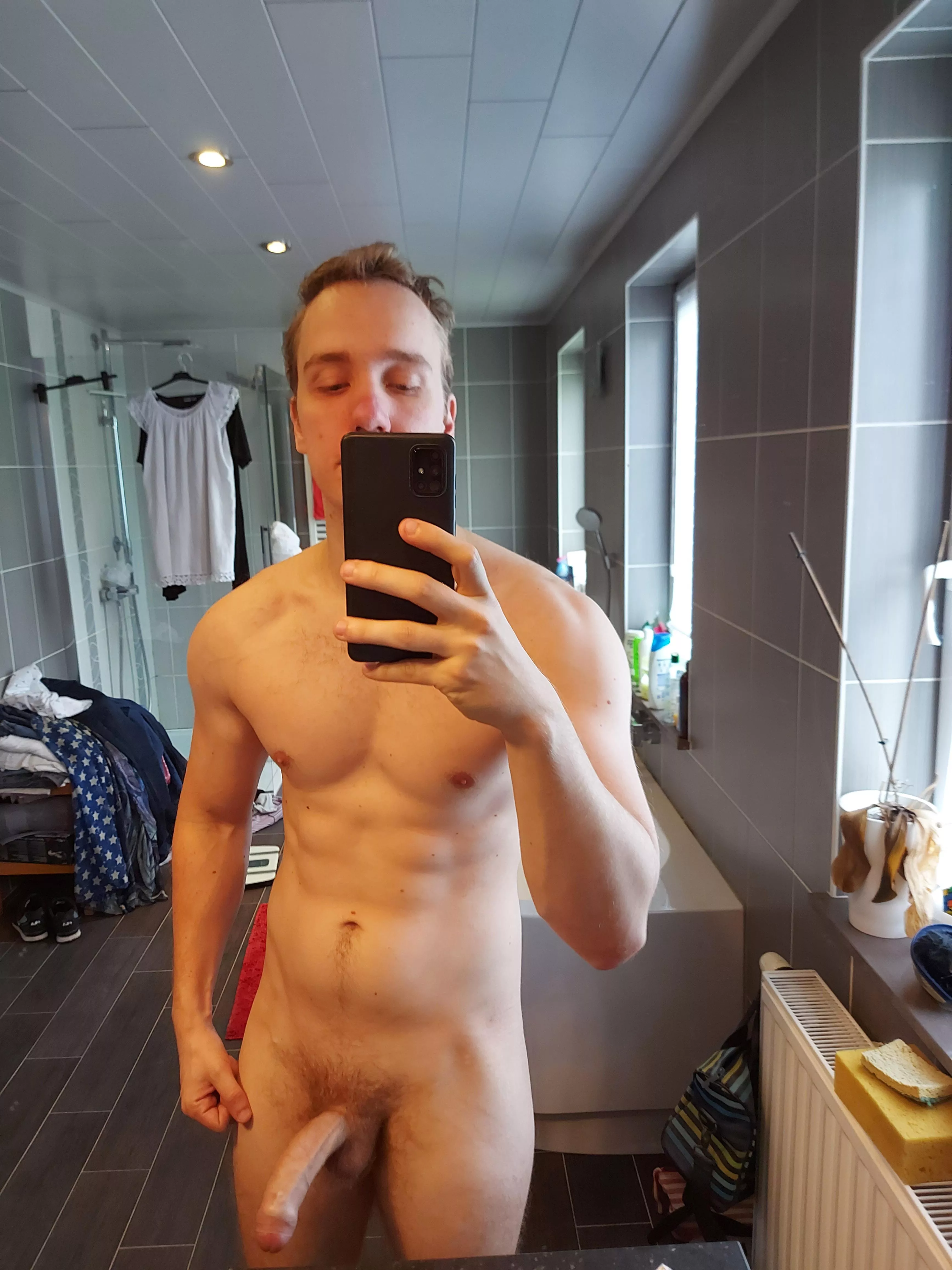 Did you order a boy toy with extra long sausage ? Pm open ;) Did you order a boy toy with extra long sausage ? Pm open ;)