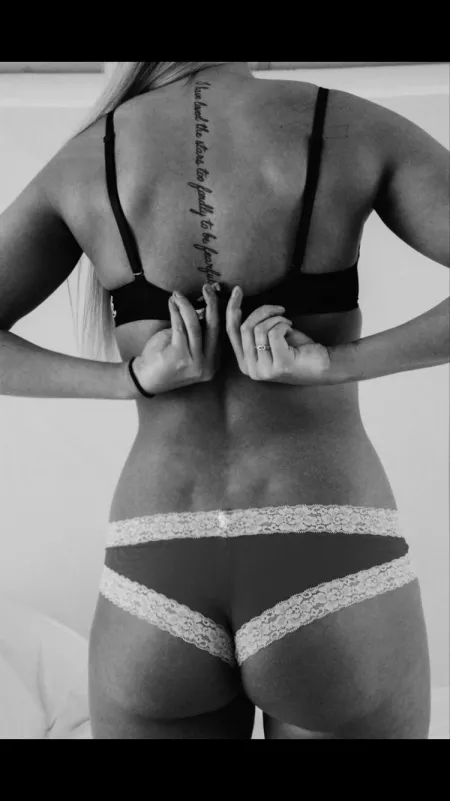 Dimples deep enough for you to drop your cum in ๐ฅต๐๐ฆ