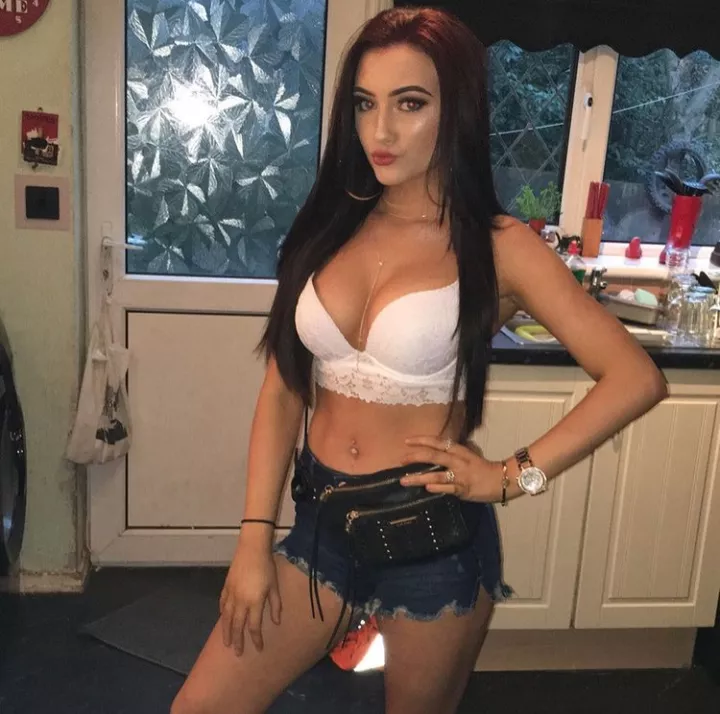 Dirty brunette Dirty brunette