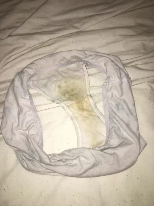 Dirty panties from my dirty little pussy 😫🤤