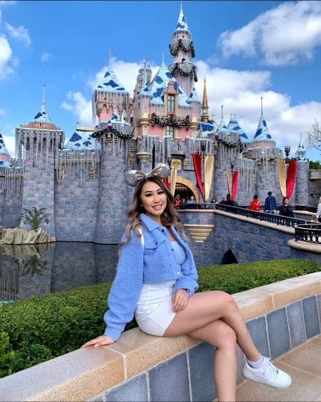 Disney date Disney date