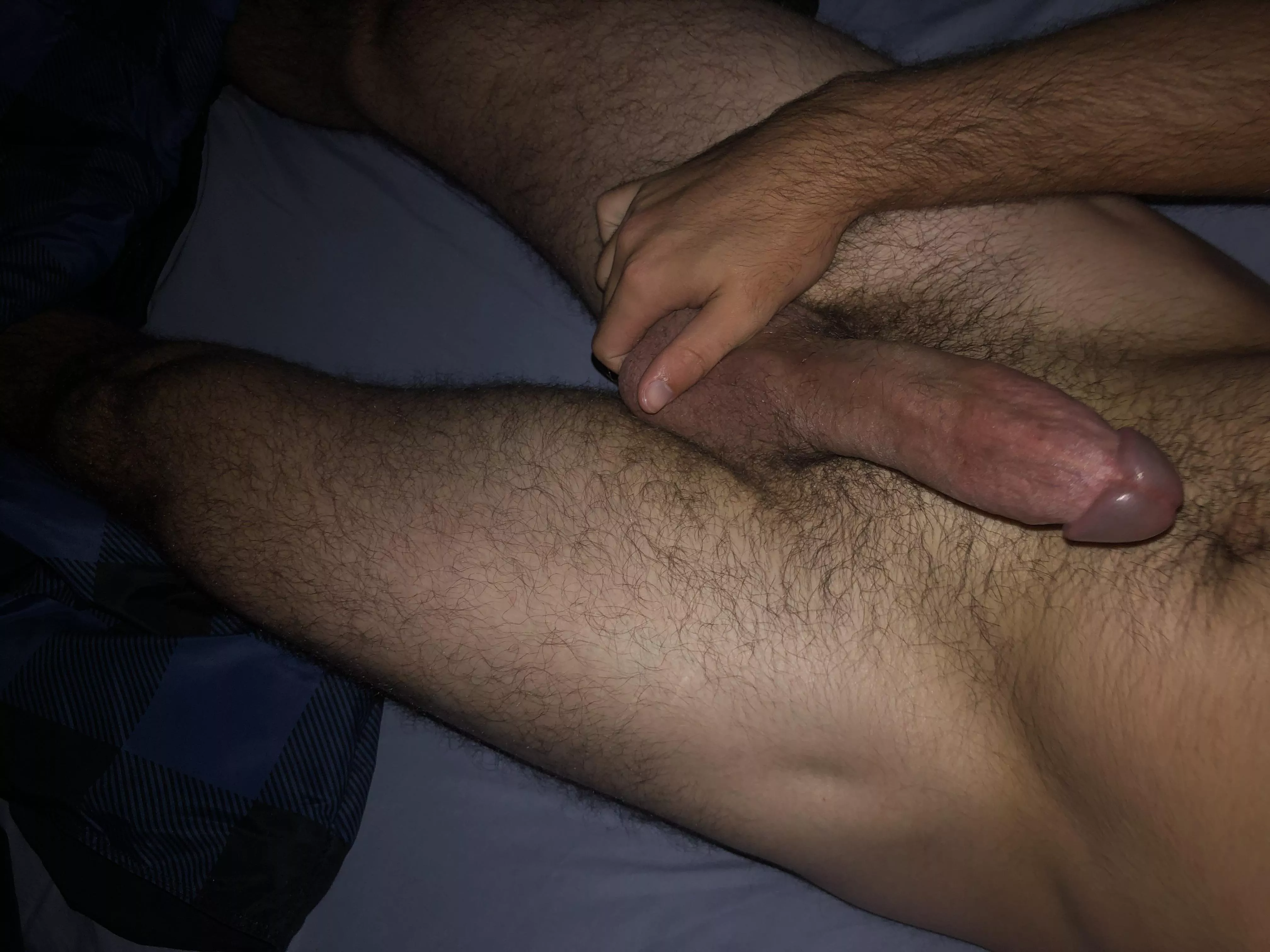 Dm if u wanna see me cum