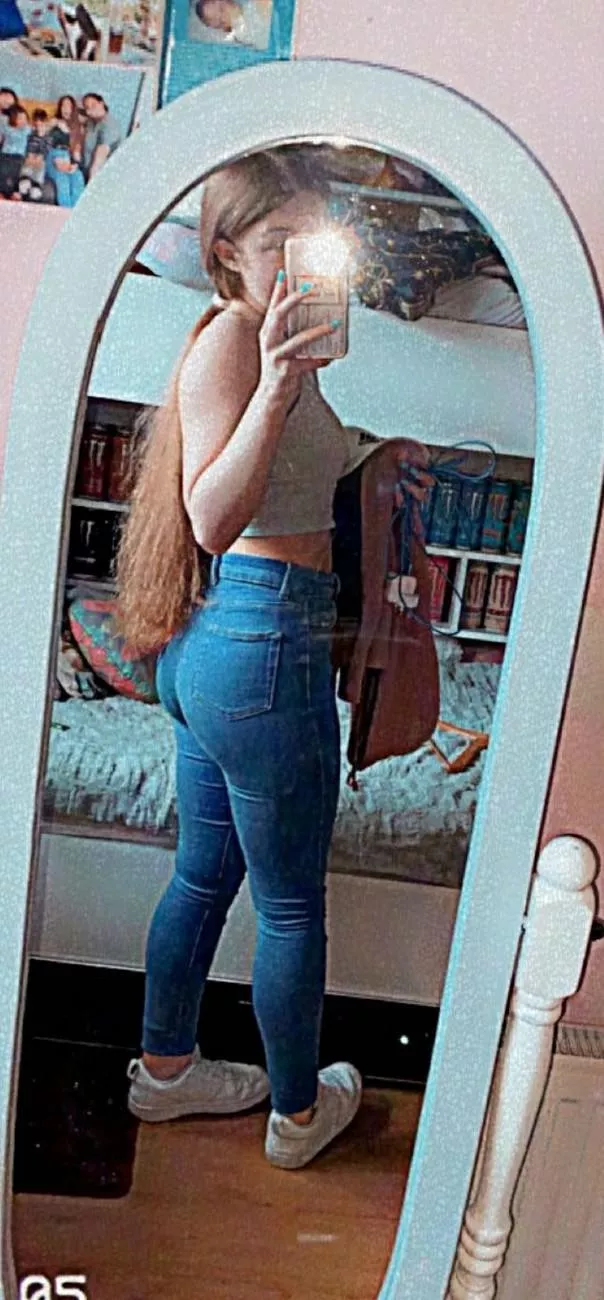 Dm if you can cum tribute her (got more pictures)