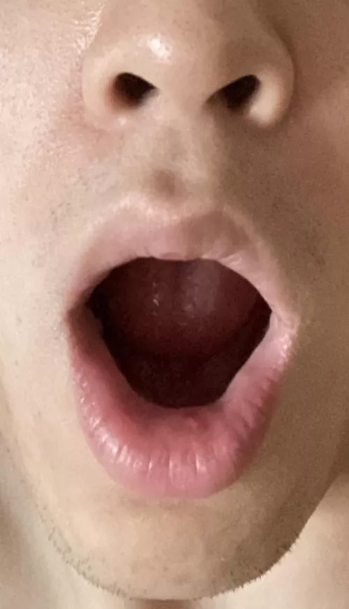 Dm if you’re into doing ahegao!