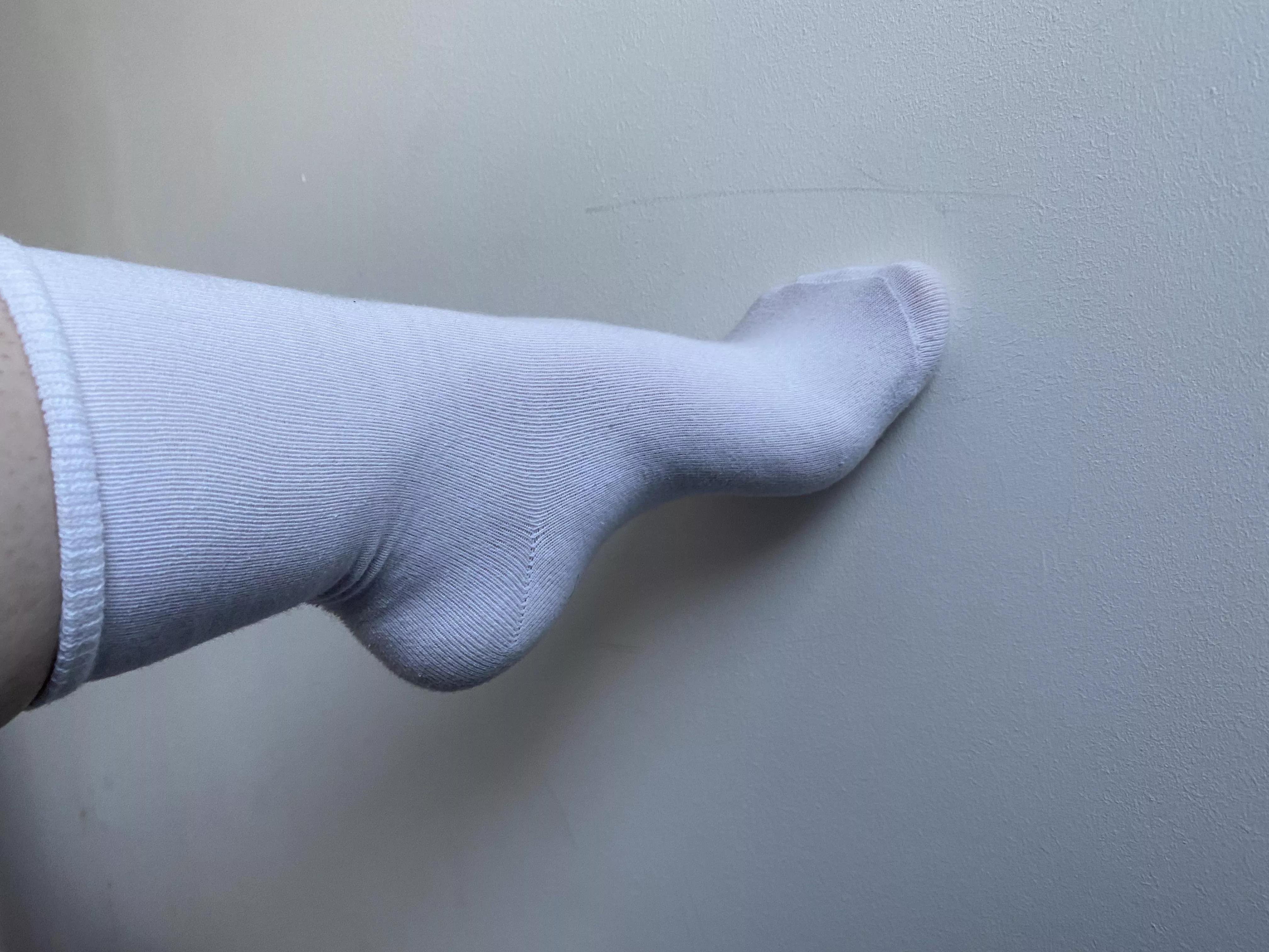 Dm me foot lovers Dm me foot lovers