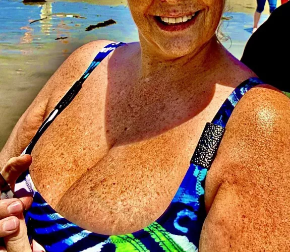 Dm me your tribute please