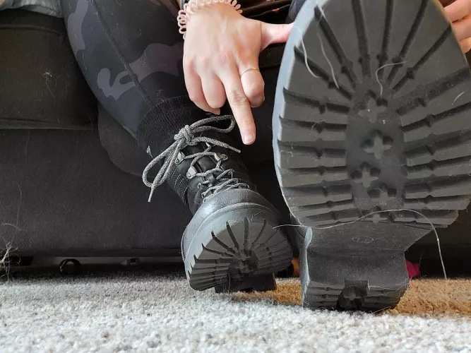 DMs open. π₯΅