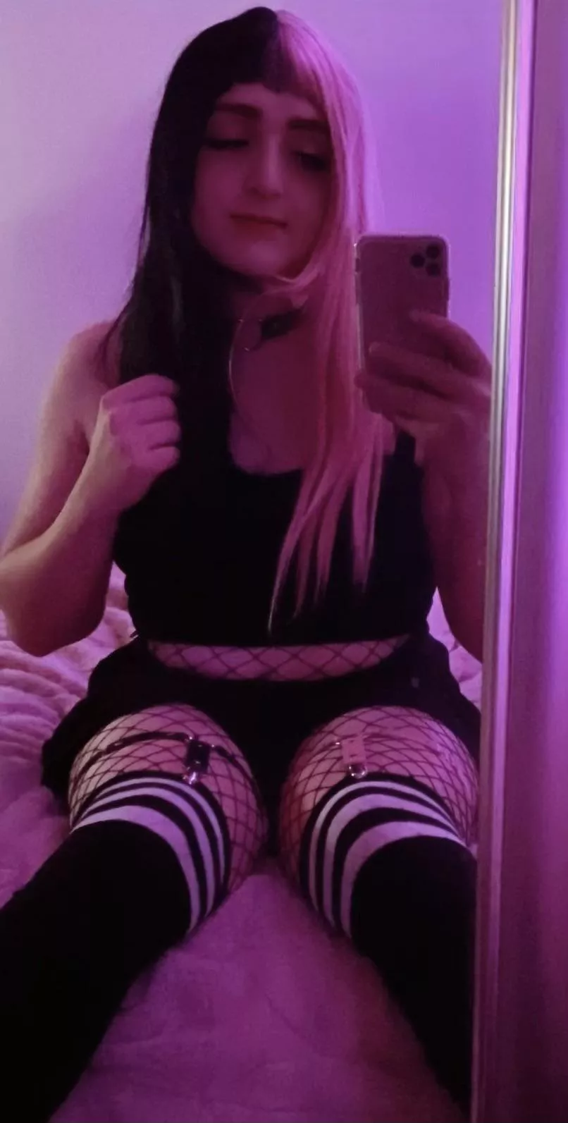 Do boys look better with long hair?🥺😇