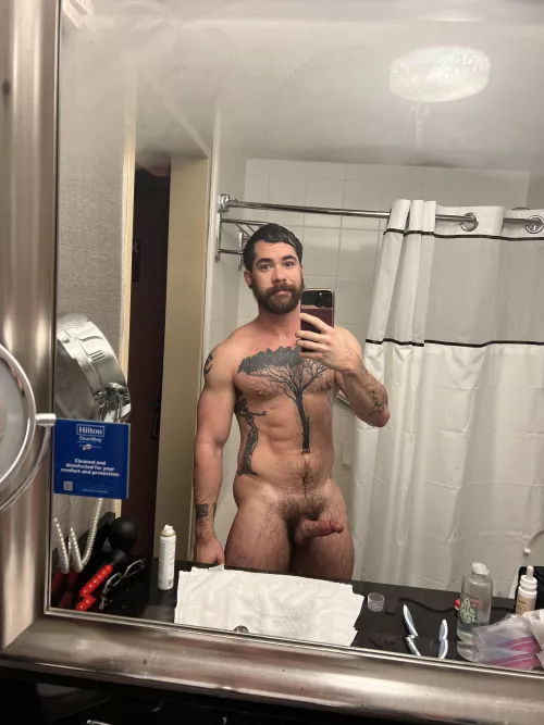 Do hotels make anyone else horny?