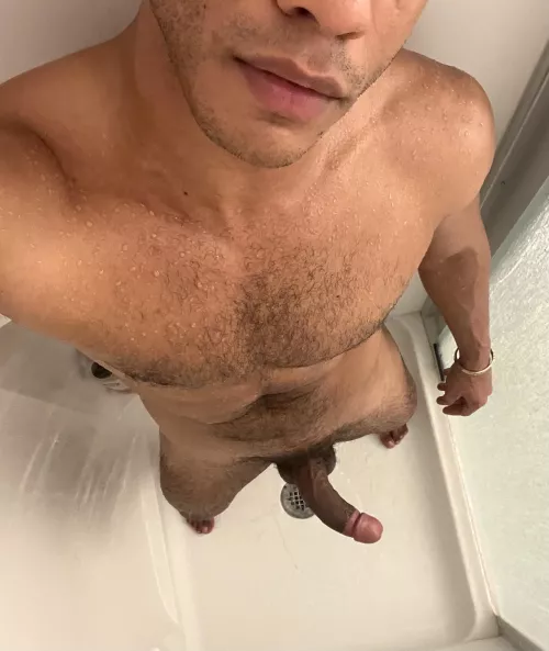 do i belong here? 27 6’1