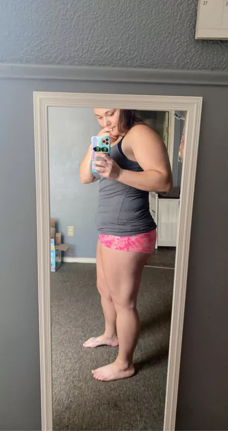 Do i fit in here? Have a little weight from my babys still. Do i fit in here? Have a little weight from my babys still.