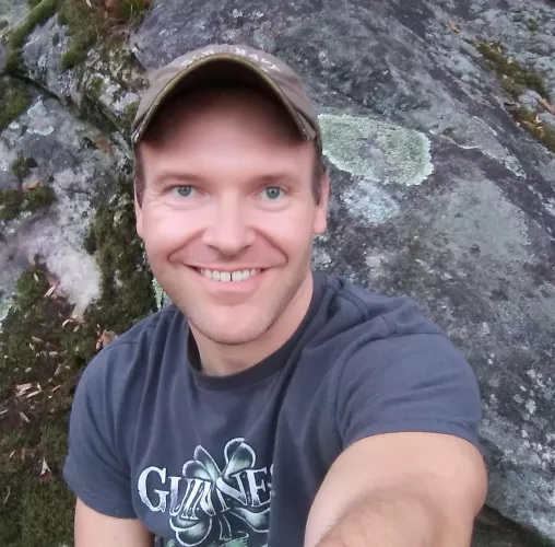 Do I look dateable in this pic? Do I look dateable in this pic?