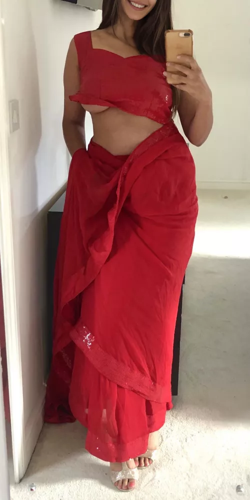 Do I look good in a sari? ๐British Asian Do I look good in a sari? ๐British Asian