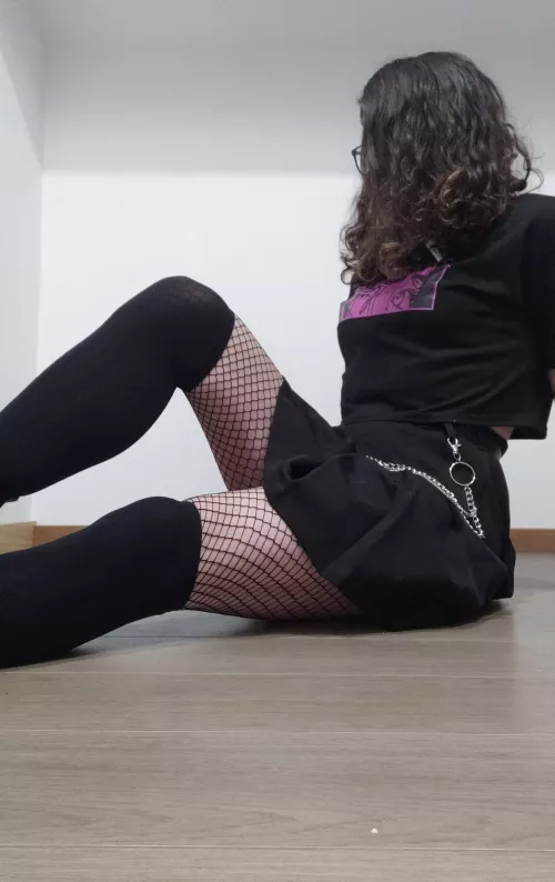 Do I look good in this clothes?