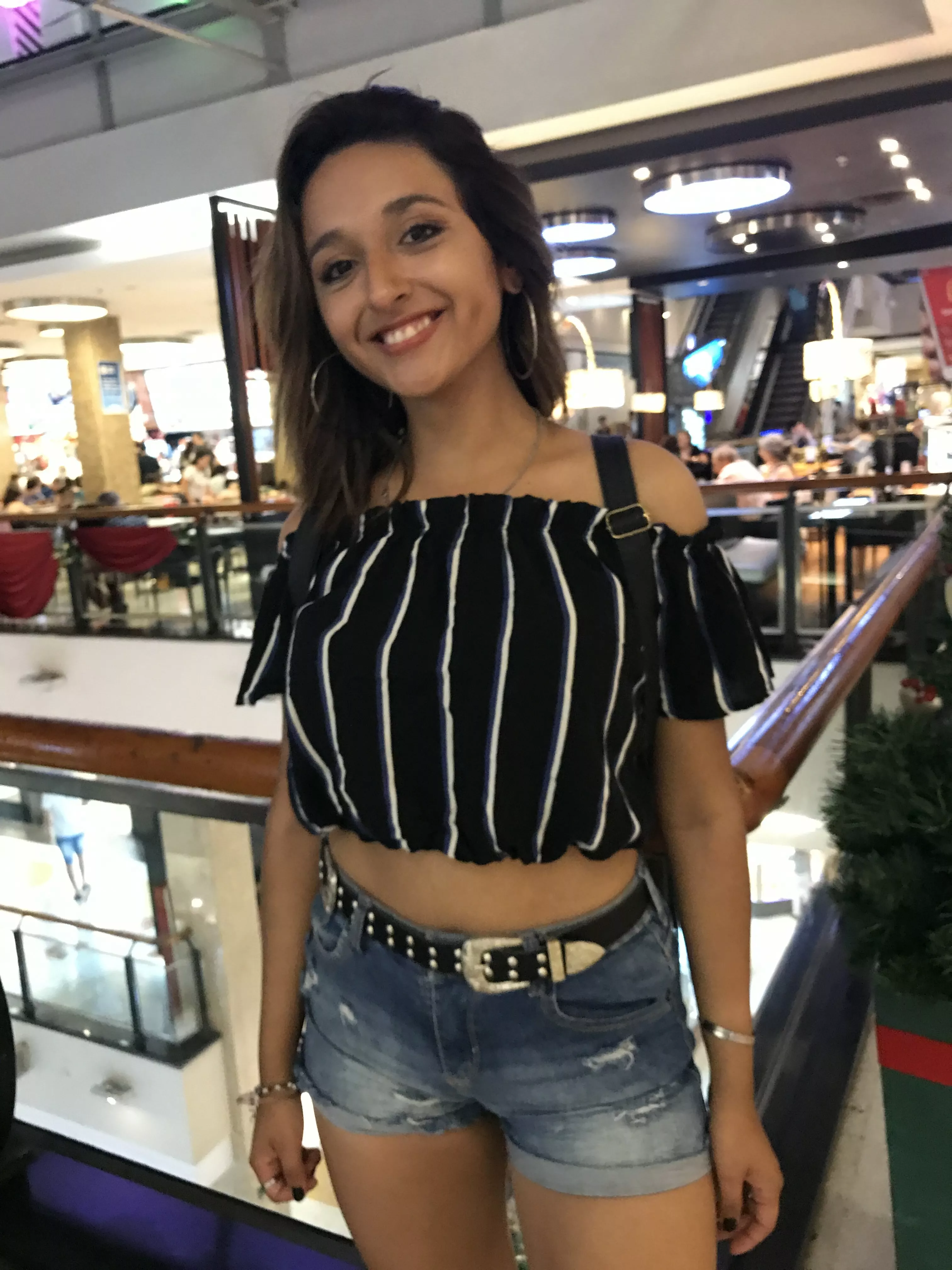 Do I look good on this?🤨😊🤩