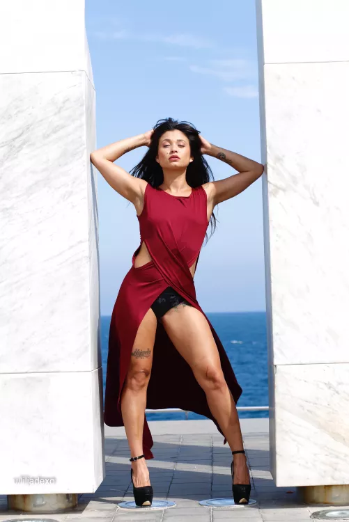 Do i look hot in that dress?;)