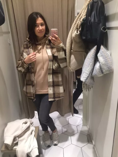 Do I look like a Canadian lumberjack in this shirt?🤭 Do I look like a Canadian lumberjack in this shirt?🤭