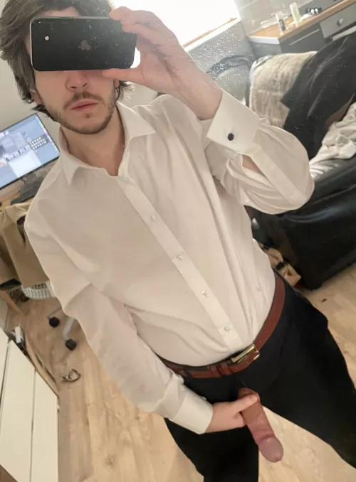 Do I look ready for the morning meeting? 😈