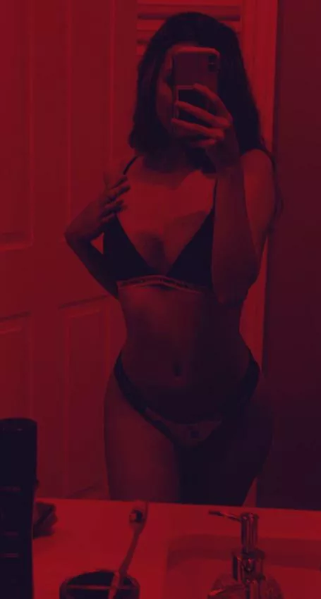 Do I make you want to sin on the lords day? [26F]