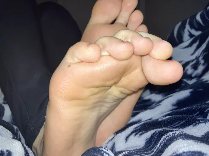 Do my soles please you? Do my soles please you?