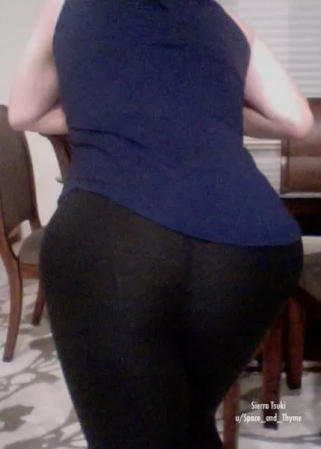 Do these leggings make my ass look good? Do these leggings make my ass look good?