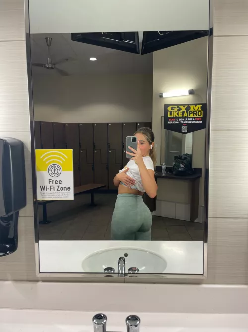 Do these make my butt look big? Do these make my butt look big?