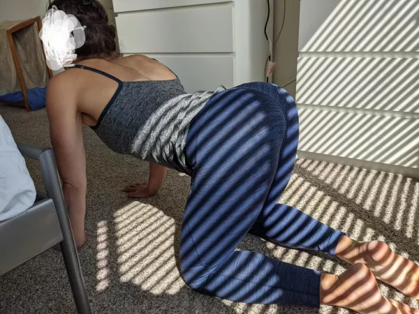 Do these pants make my ass look... ? π F42